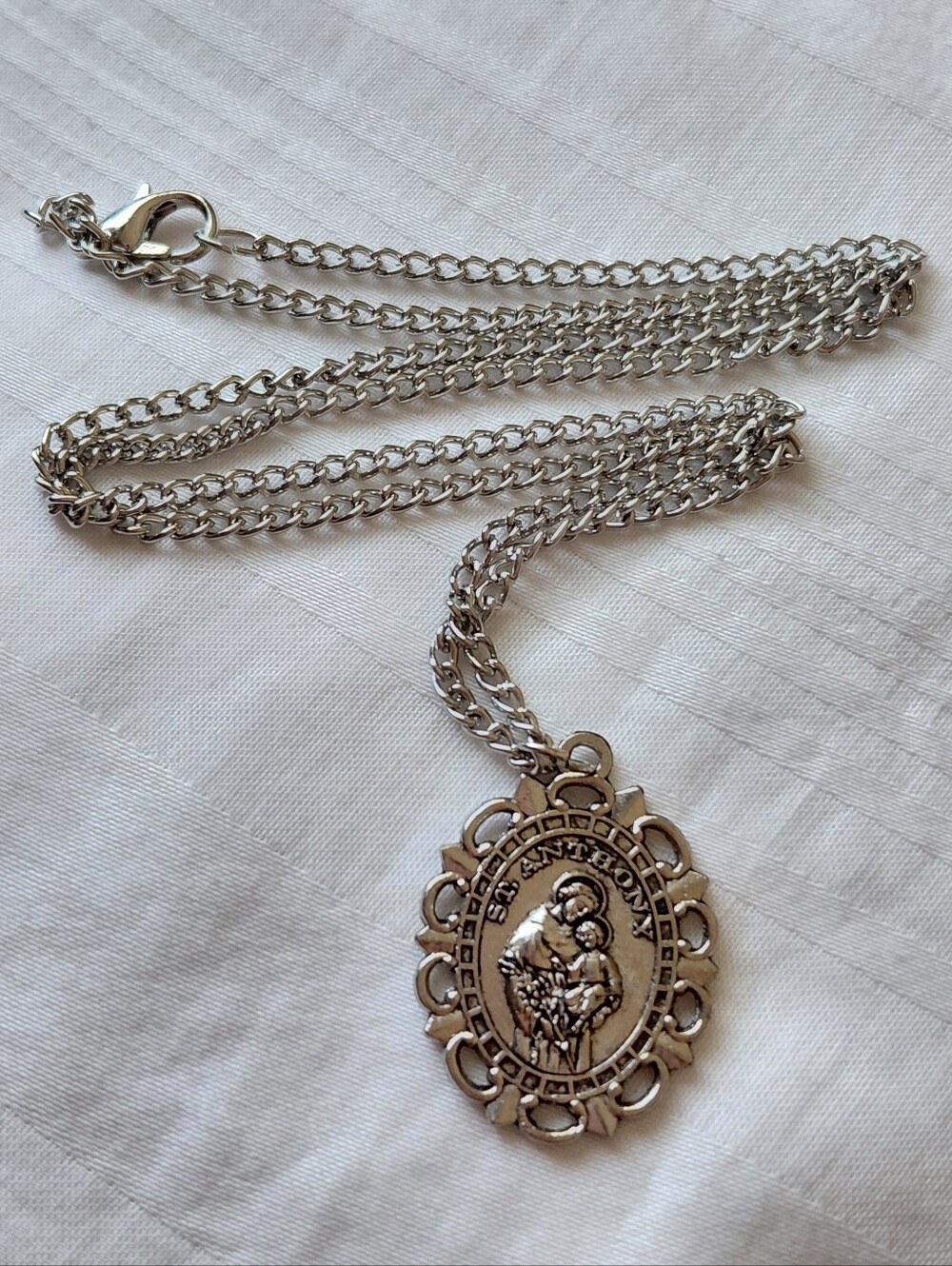 New Silver St Anthony Necklace Medal